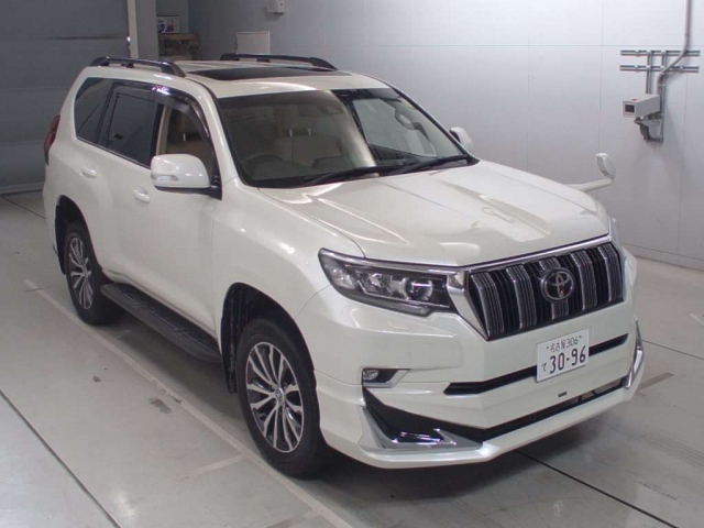 Import and buy TOYOTA LAND CRUISER PRADO 2019 from Japan to Nairobi, Kenya