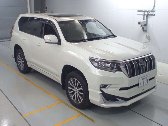 Import and buy TOYOTA LAND CRUISER PRADO 2018 from Japan to Nairobi, Kenya