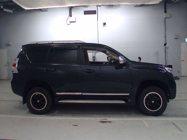 Buy/import TOYOTA LAND CRUISER PRADO (2013) to Kenya from Japan auction