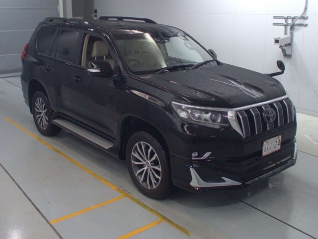 Import and buy TOYOTA LAND CRUISER PRADO 2017 from Japan to Nairobi, Kenya