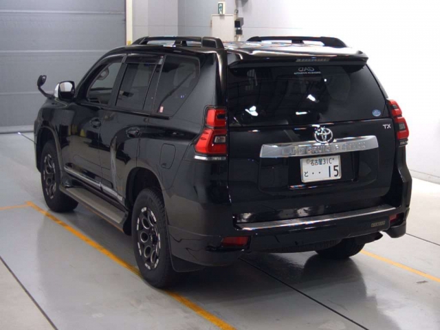 Import and buy TOYOTA LAND CRUISER PRADO 2019 from Japan to Nairobi, Kenya