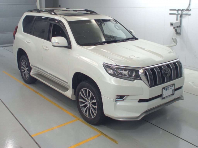 Import and buy TOYOTA LAND CRUISER PRADO 2017 from Japan to Nairobi, Kenya