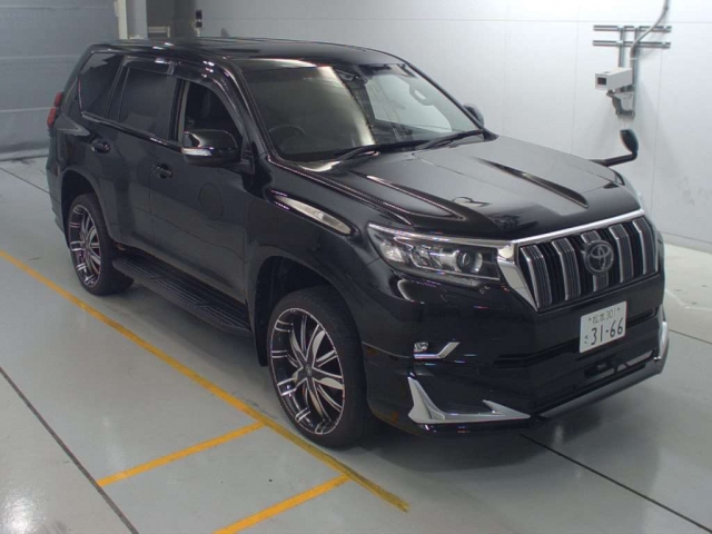 Import and buy TOYOTA LAND CRUISER PRADO 2018 from Japan to Nairobi, Kenya