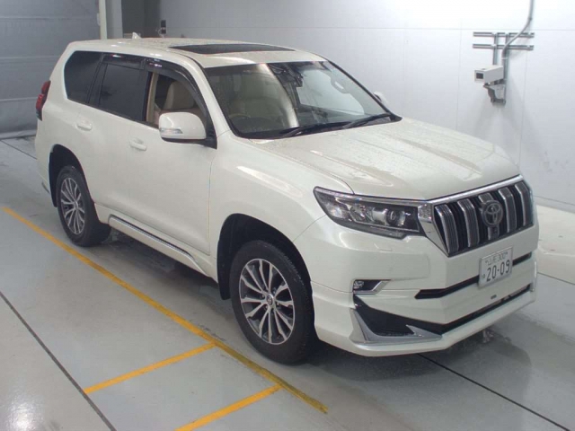 Import and buy TOYOTA LAND CRUISER PRADO 2018 from Japan to Nairobi, Kenya