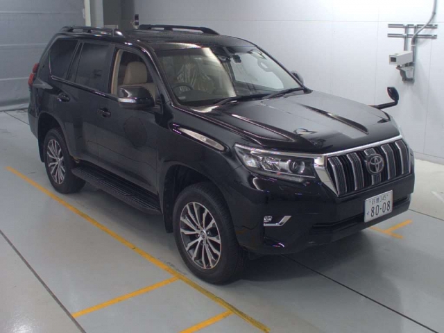 Import and buy TOYOTA LAND CRUISER PRADO 2019 from Japan to Nairobi, Kenya