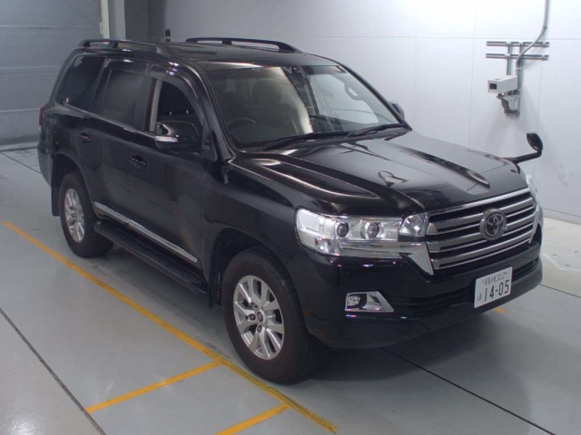 Import and buy TOYOTA LAND CRUISER 2018 from Japan to Nairobi, Kenya