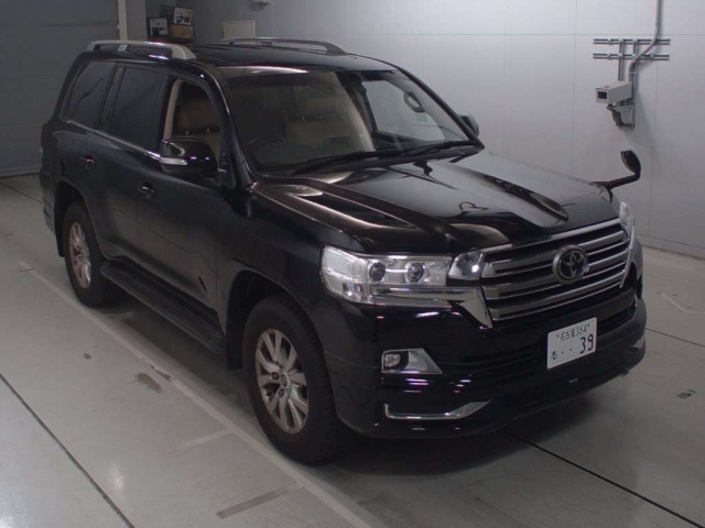 Import and buy TOYOTA LAND CRUISER 2018 from Japan to Nairobi, Kenya