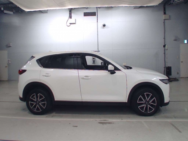 Import and buy MAZDA CX-5 2018 from Japan to Nairobi, Kenya