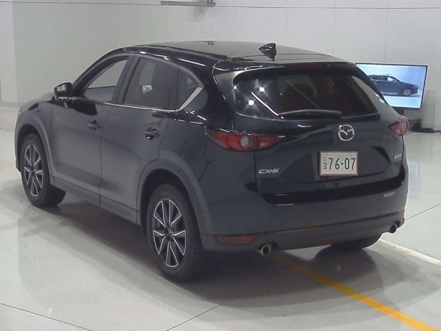 Import and buy MAZDA CX-5 2017 from Japan to Nairobi, Kenya