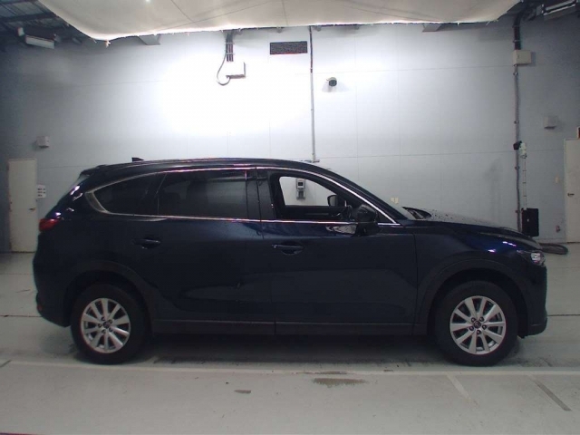 Import and buy MAZDA CX-8 2018 from Japan to Nairobi, Kenya