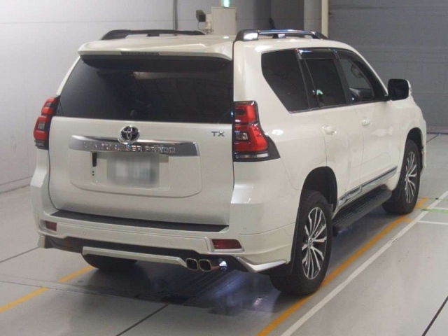 Import and buy TOYOTA LAND CRUISER PRADO 2018 from Japan to Nairobi, Kenya