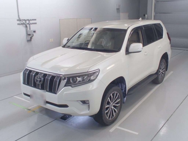 Import and buy TOYOTA LAND CRUISER PRADO 2018 from Japan to Nairobi, Kenya