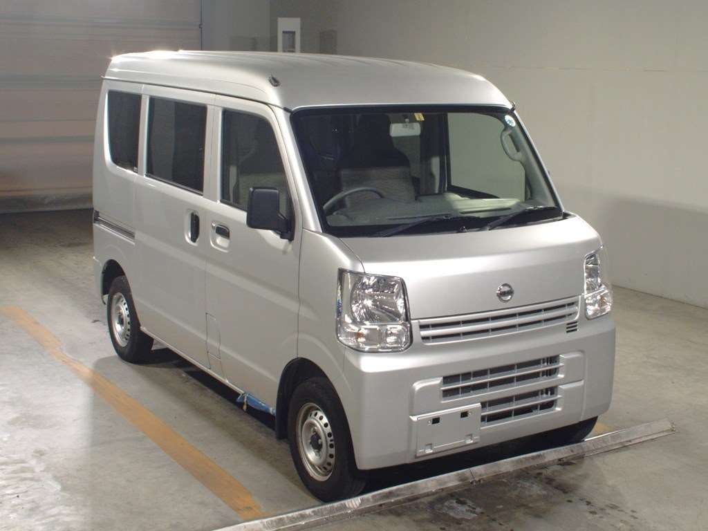 Import and buy NISSAN NV100 CLIPPER 2018 from Japan to Nairobi, Kenya