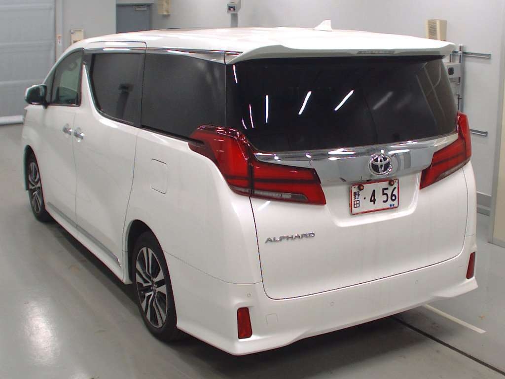 Import and buy TOYOTA ALPHARD 2018 from Japan to Nairobi, Kenya