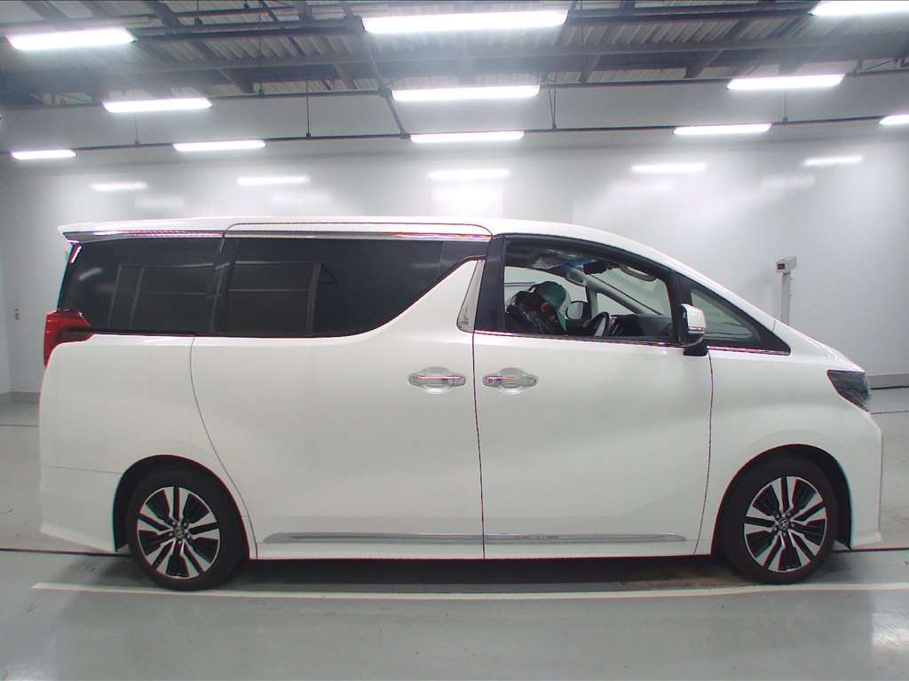 Import and buy TOYOTA ALPHARD 2018 from Japan to Nairobi, Kenya