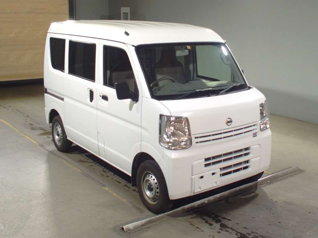 Import and buy NISSAN NV100 CLIPPER 2018 from Japan to Nairobi, Kenya