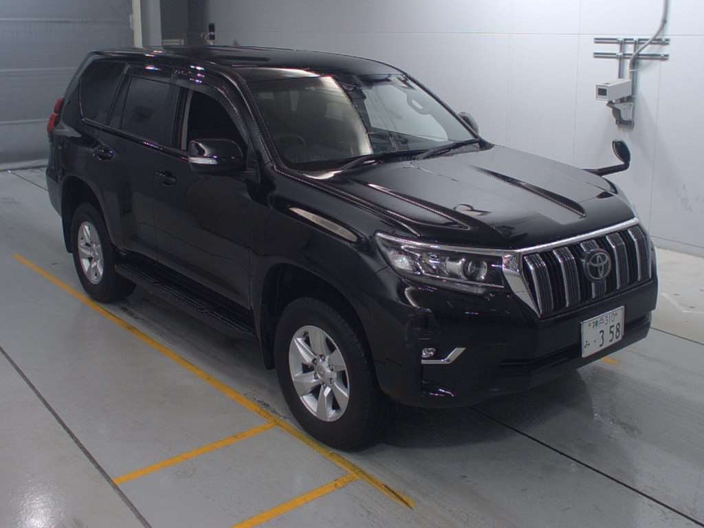 Import and buy TOYOTA LAND CRUISER PRADO 2018 from Japan to Nairobi, Kenya