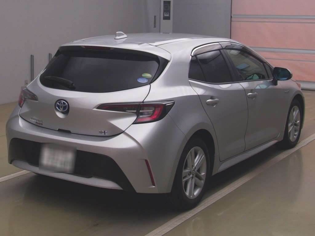 Import and buy TOYOTA COROLLA SPORT 2018 from Japan to Nairobi, Kenya