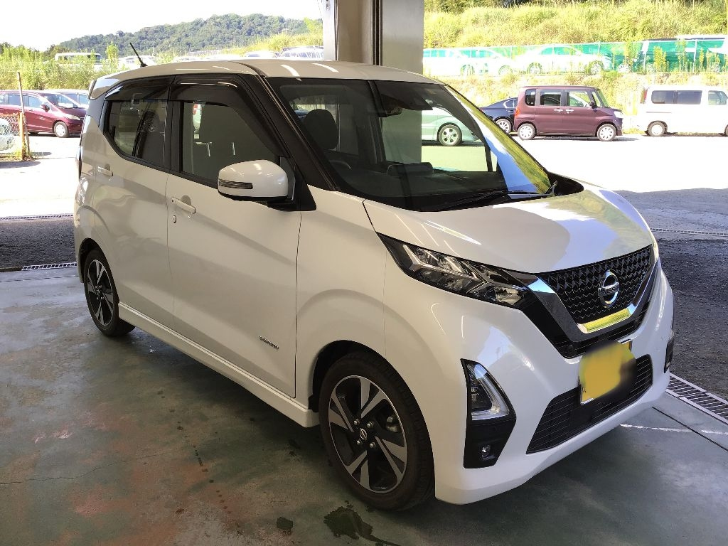 Import and buy NISSAN DAYZ 2022 from Japan to Nairobi, Kenya