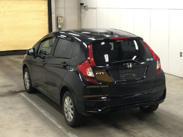 Import and buy HONDA FIT 2017 from Japan to Nairobi, Kenya