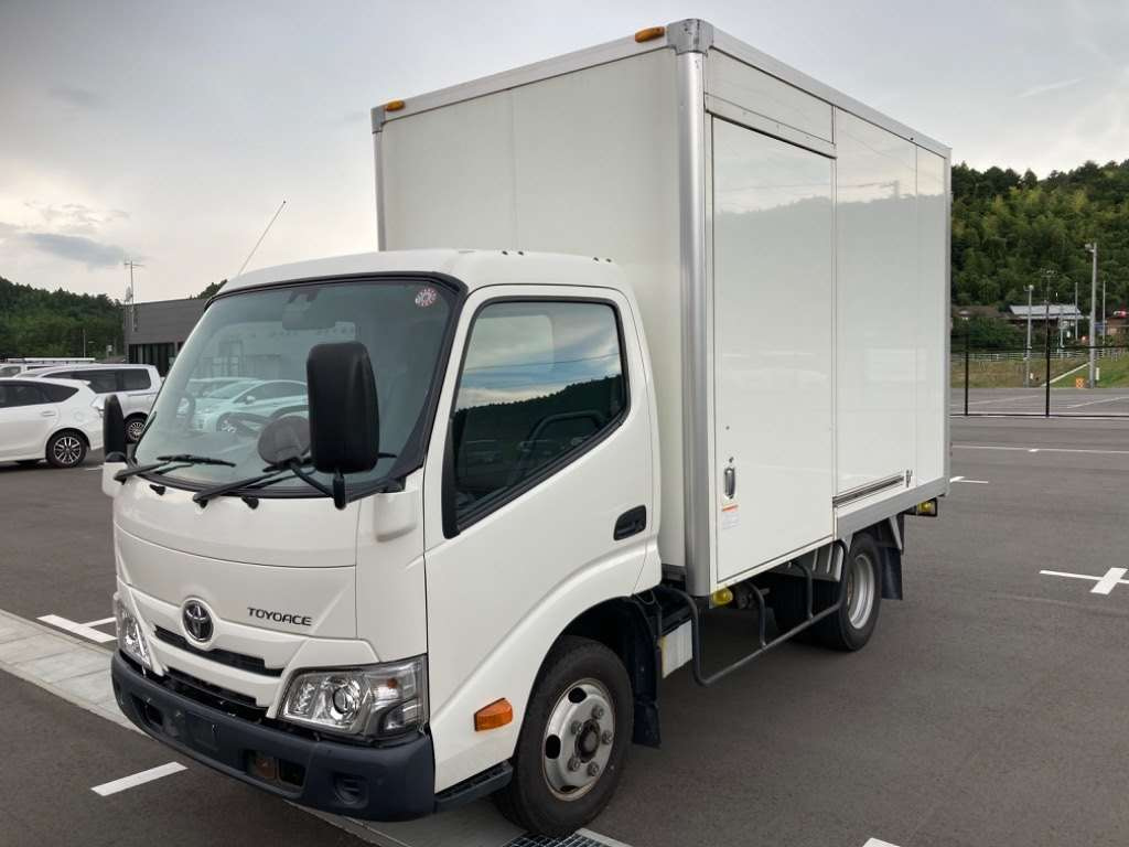 Import and buy TOYOTA TOYOACE 2019 from Japan to Nairobi, Kenya