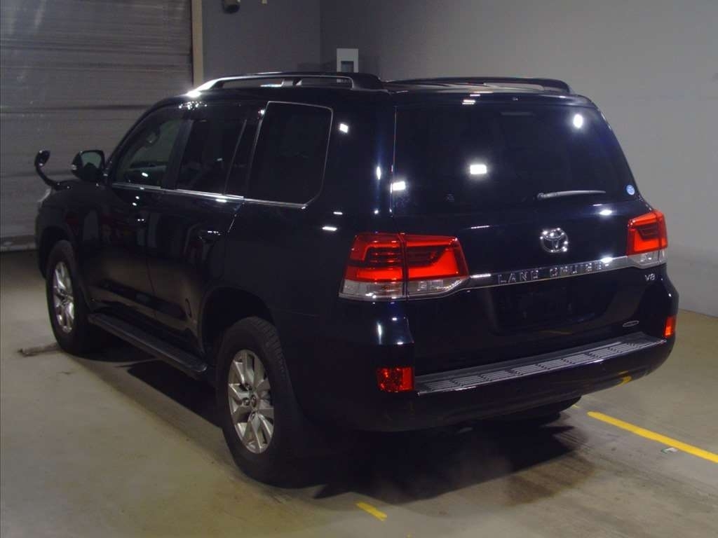 Import and buy TOYOTA LAND CRUISER 2017 from Japan to Nairobi, Kenya