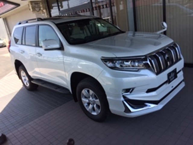 Import and buy TOYOTA LAND CRUISER PRADO 2018 from Japan to Nairobi, Kenya