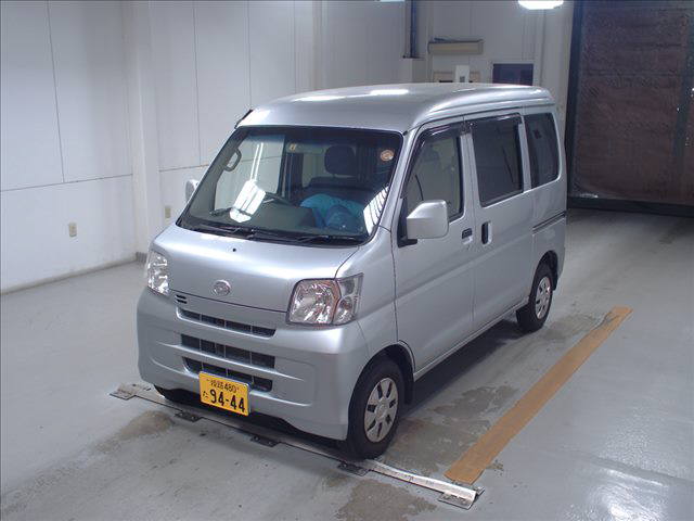 Import and buy DAIHATSU HIJET VAN 2017 from Japan to Nairobi, Kenya