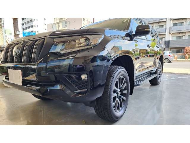 Import and buy TOYOTA LAND CRUISER PRADO 2023 from Japan to Nairobi, Kenya