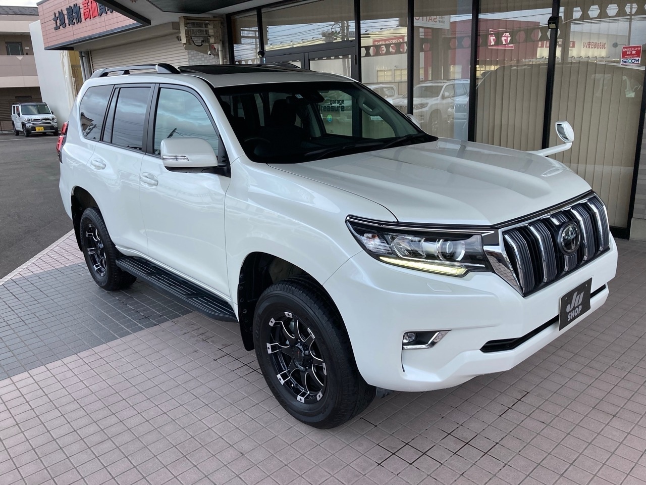 Import and buy TOYOTA LAND CRUISER PRADO 2020 from Japan to Nairobi, Kenya