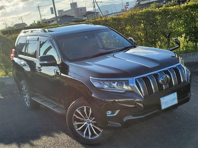 Import and buy TOYOTA LAND CRUISER PRADO 2017 from Japan to Nairobi, Kenya