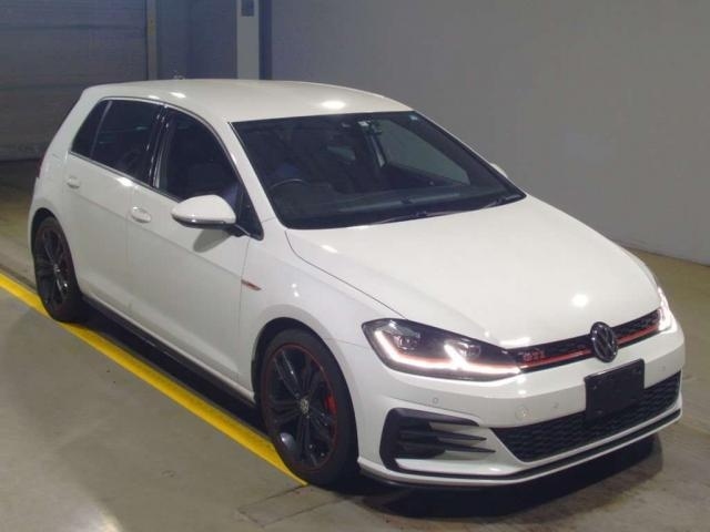 Import and buy VOLKSWAGEN GOLF GTI 2018 from Japan to Nairobi, Kenya