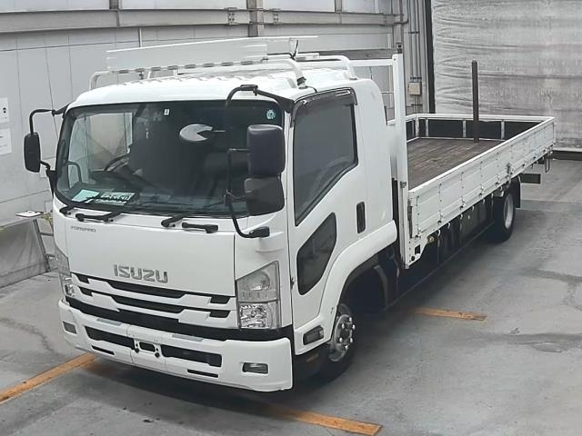 Import and buy ISUZU FORWARD 2018 from Japan to Nairobi, Kenya