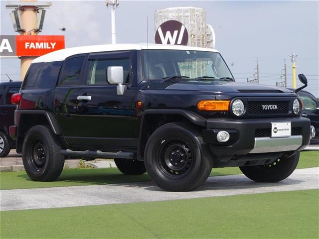 Import and buy TOYOTA FJ CRUISER 2017 from Japan to Nairobi, Kenya