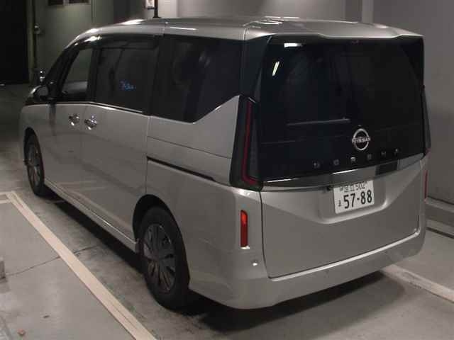 Import and buy NISSAN SERENA 2023 from Japan to Nairobi, Kenya