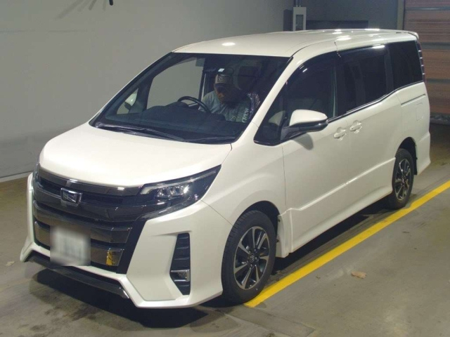 Import and buy TOYOTA NOAH 2018 from Japan to Nairobi, Kenya