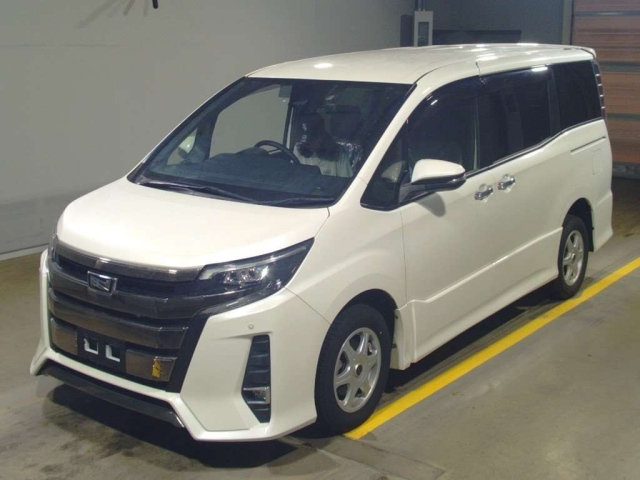 Import and buy TOYOTA NOAH 2018 from Japan to Nairobi, Kenya