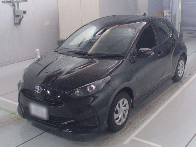 Import and buy TOYOTA YARIS 2022 from Japan to Nairobi, Kenya