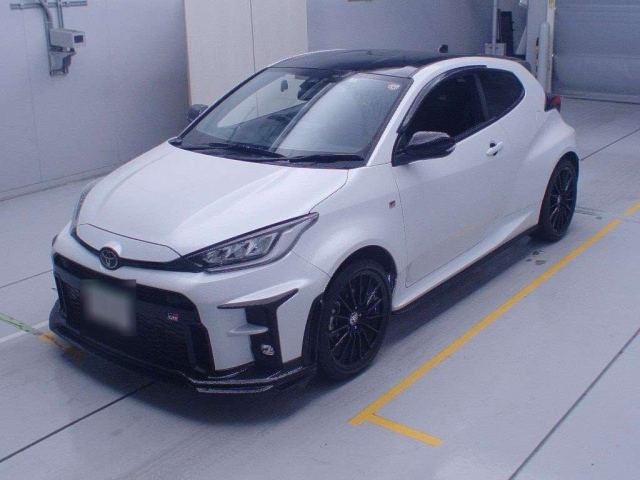 Import and buy TOYOTA YARIS 2021 from Japan to Nairobi, Kenya