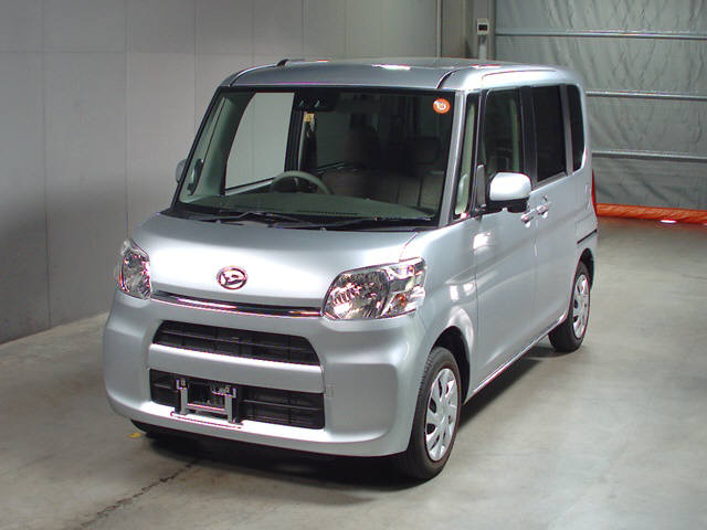 Import and buy DAIHATSU TANTO 2017 from Japan to Nairobi, Kenya