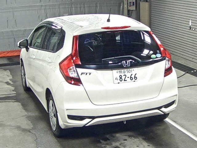 Import and buy HONDA FIT 2018 from Japan to Nairobi, Kenya