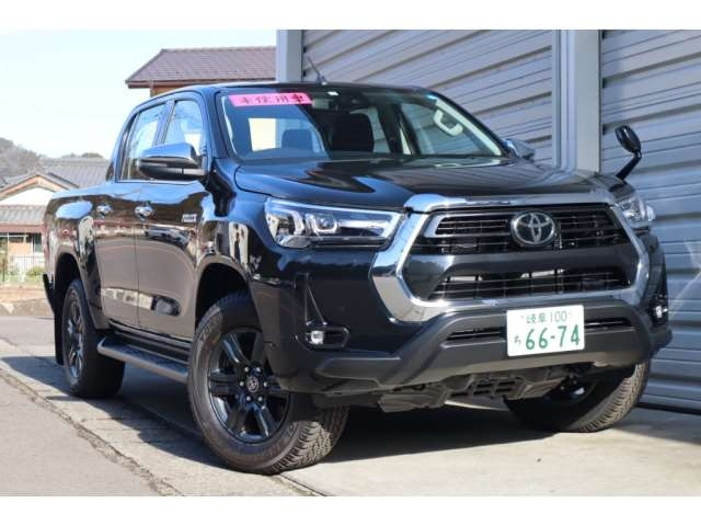 Import and buy TOYOTA HILUX 2022 from Japan to Nairobi, Kenya