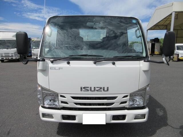 Import and buy ISUZU ELF 2017 from Japan to Nairobi, Kenya