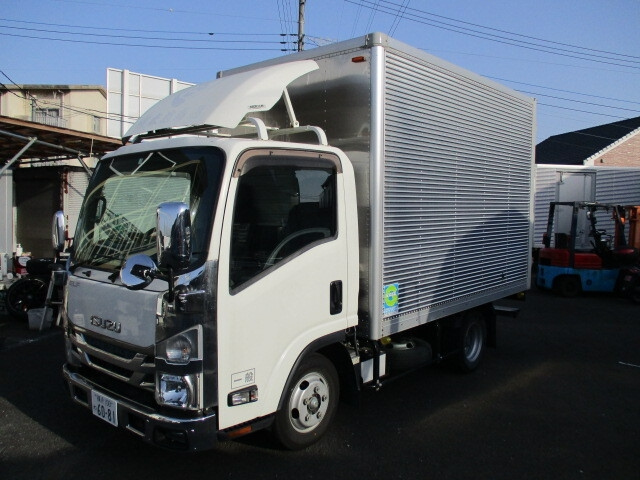 Import and buy ISUZU ELF 2017 from Japan to Nairobi, Kenya