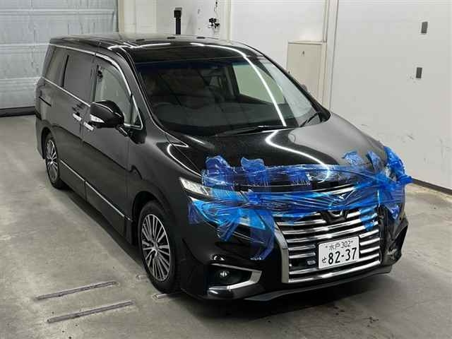 Import and buy NISSAN ELGRAND 2017 from Japan to Nairobi, Kenya