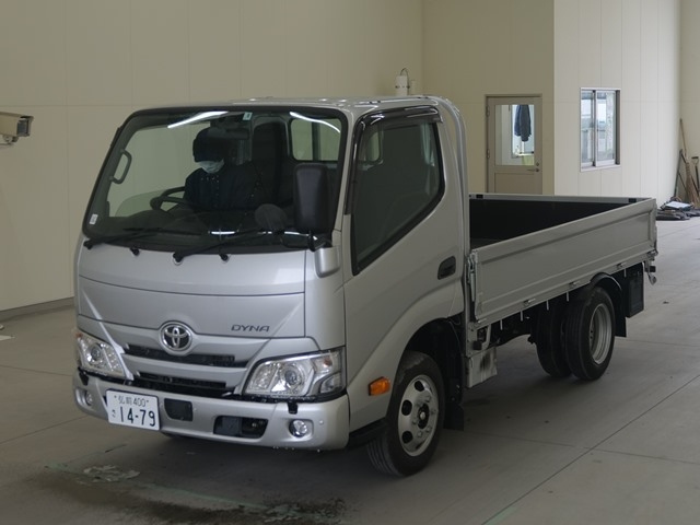 Import and buy TOYOTA DYNA 2022 from Japan to Nairobi, Kenya