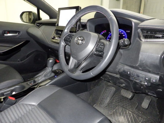 Import and buy TOYOTA COROLLA TOURING 2019 from Japan to Nairobi, Kenya