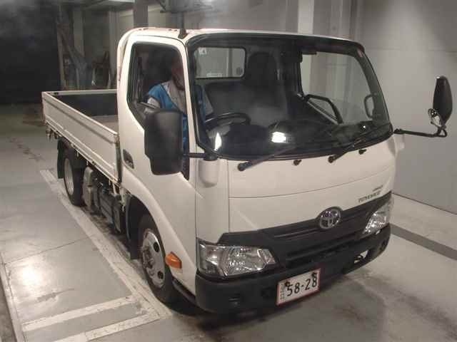 Import and buy TOYOTA TOYOACE 2019 from Japan to Nairobi, Kenya