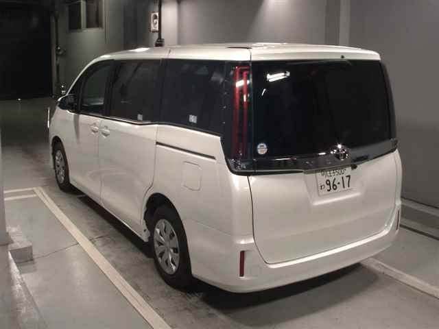 Import and buy TOYOTA NOAH 2020 from Japan to Nairobi, Kenya