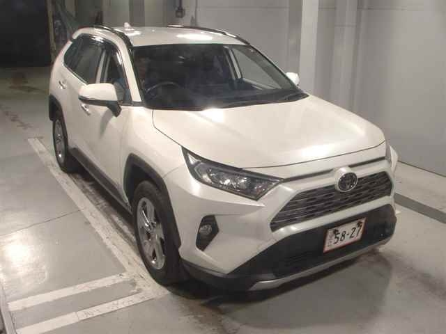 Import and buy TOYOTA RAV4 2019 from Japan to Nairobi, Kenya